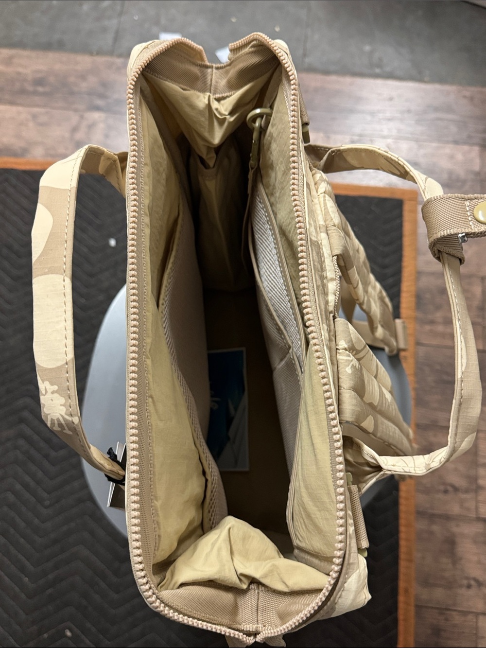 ALOHAS Beige Floral Canvas Backpack Tote with Top Handle - Picture 7 of 11